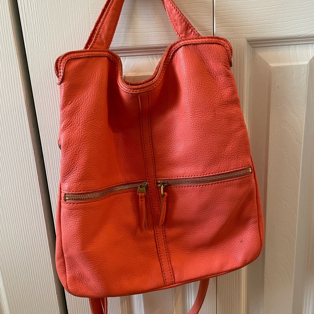 Fossil leather coral fold over purse